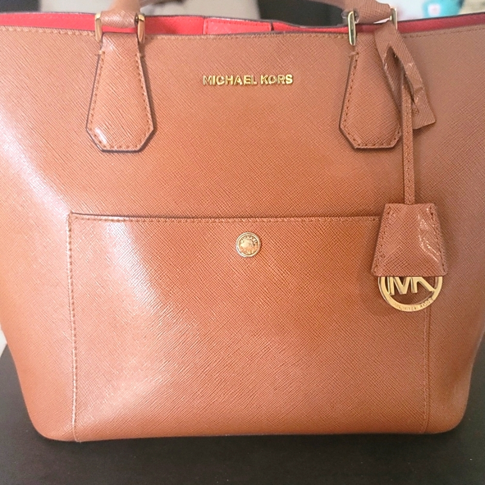 Michael Kors tote